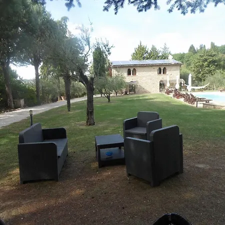 וילה Podere Caldaruccio La Pineta - Tenuta 26 People