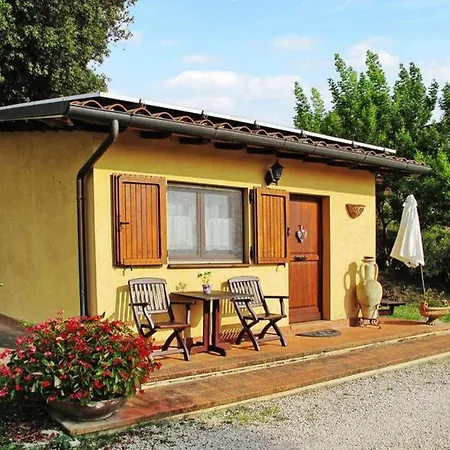 וילה Podere Caldaruccio La Pineta - Tenuta 26 People